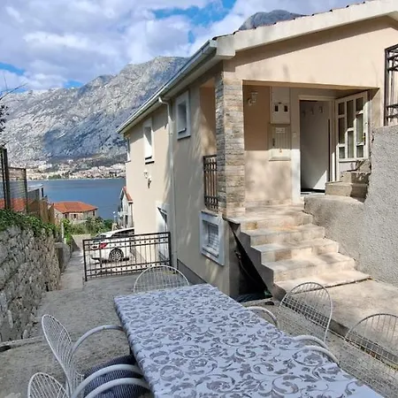 Apartment Vujosevic D&D Kotor Exterior foto